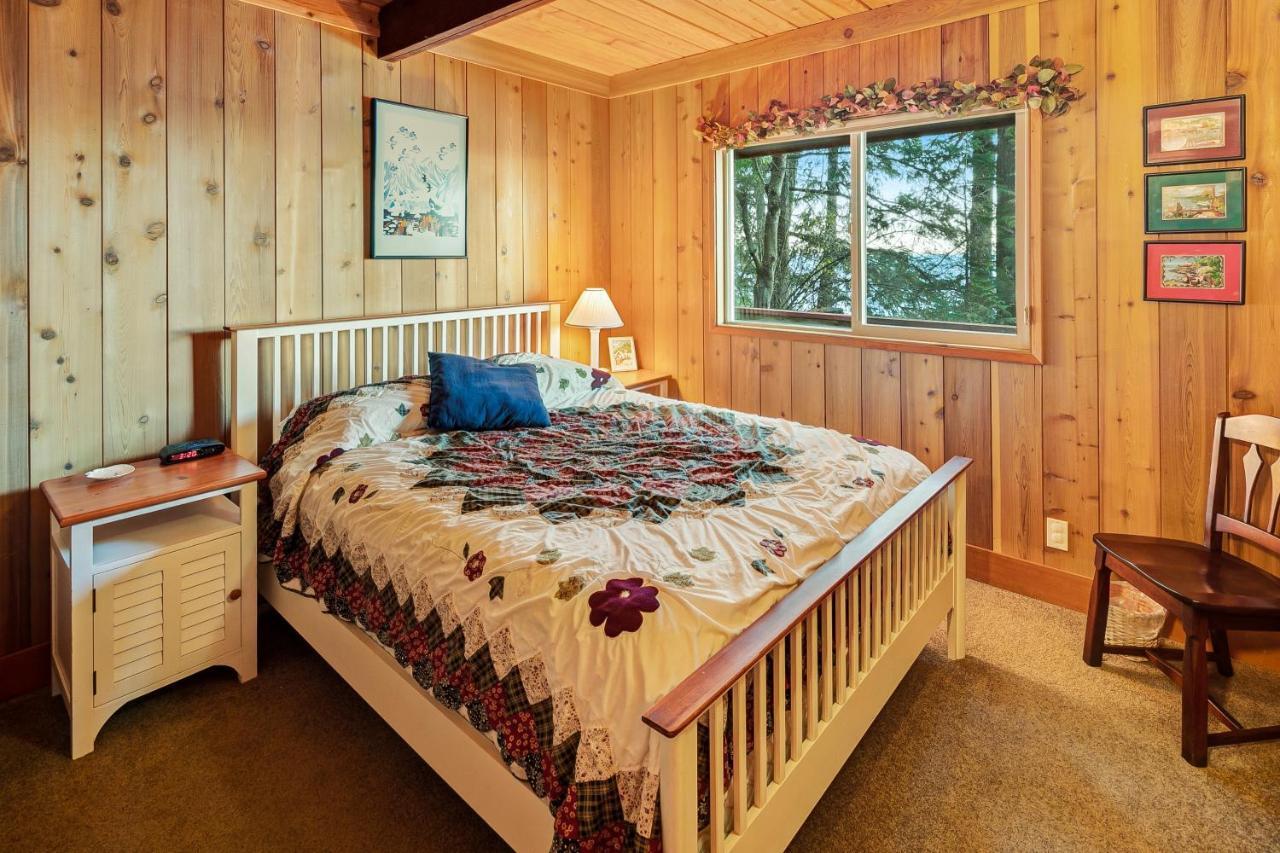 3 Bed 2 Bath Vacation Home In Eastsound Екстер'єр фото