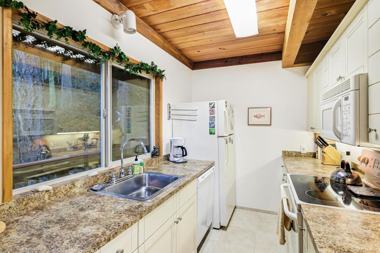 3 Bed 2 Bath Vacation Home In Eastsound Екстер'єр фото